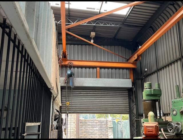 1,400M² WORKSHOP FOR SALE IN VULCANIA